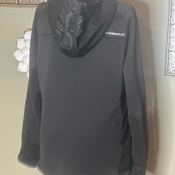 🌟💫✨UNDER ARMOUR Running Jacket ✨💫🌟 - Picture 2 of 4